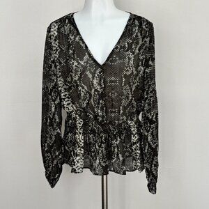 H&M Top 6 Green Snake Reptile Sheer Elastic Waist Sheer V-Neck Blouse Womens NWT